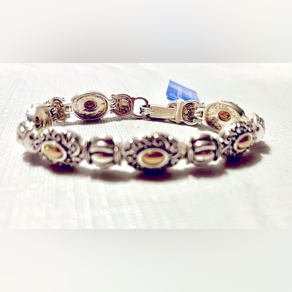 NEW SILVER And GOLD TONE BRACELET PERIWINKLE BY BARLOW With TAG - Picture 8 of 10